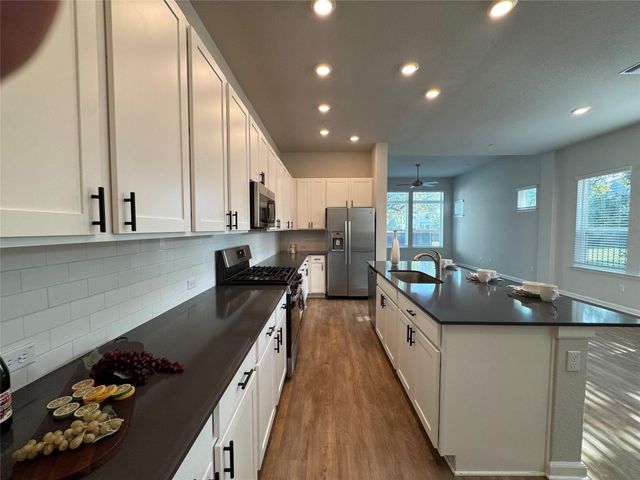 3000 Chisholm Trail RD 79, Round Rock, TX 78681