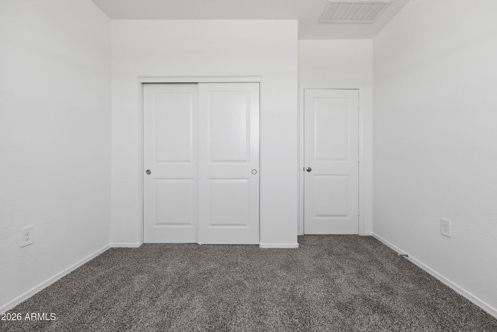 Image 13 of property listing at 1565 E CURRIER Drive E, Casa Grande, AZ 85122