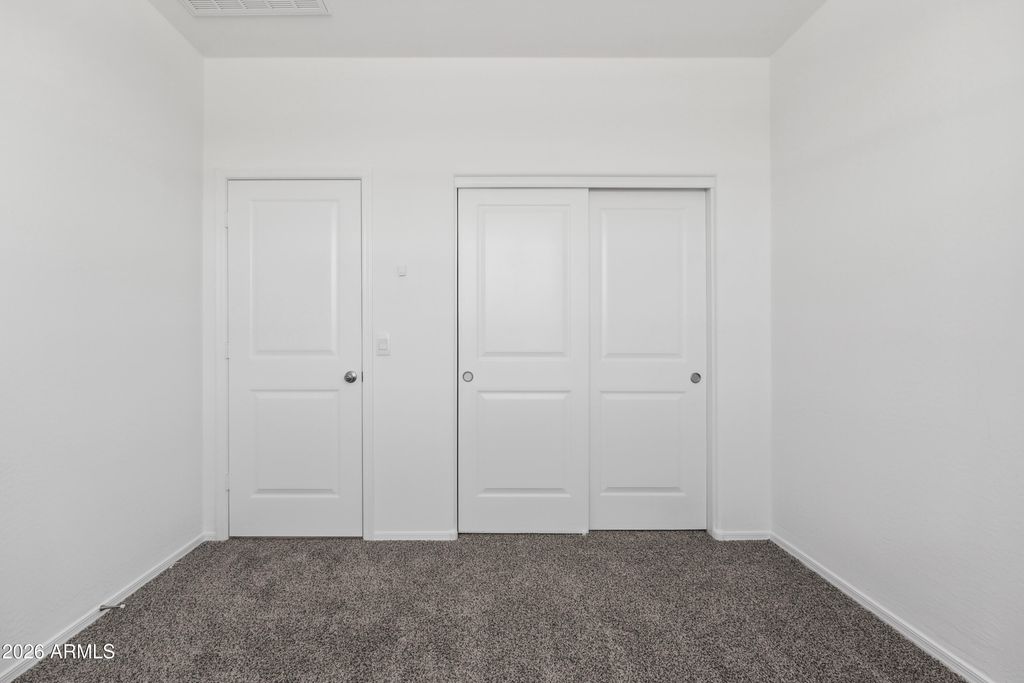 Image 15 of property listing at 1565 E CURRIER Drive E, Casa Grande, AZ 85122