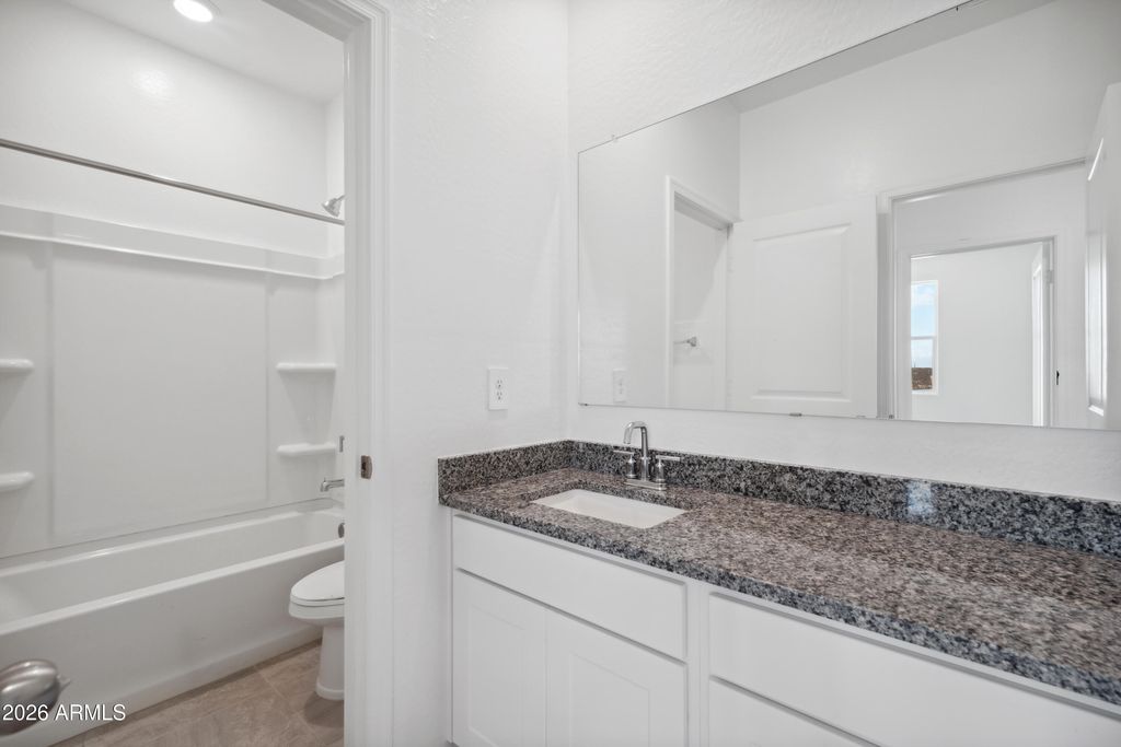 Image 18 of property listing at 1565 E CURRIER Drive E, Casa Grande, AZ 85122