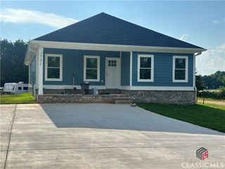 2751 Paoli Street, Comer, GA 30629