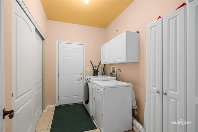 577 Cardinal Avenue, Oswego, IL 60543