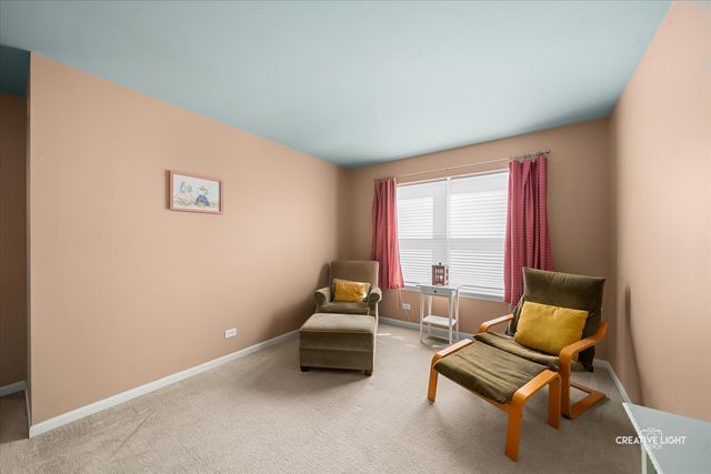 577 Cardinal Avenue, Oswego, IL 60543