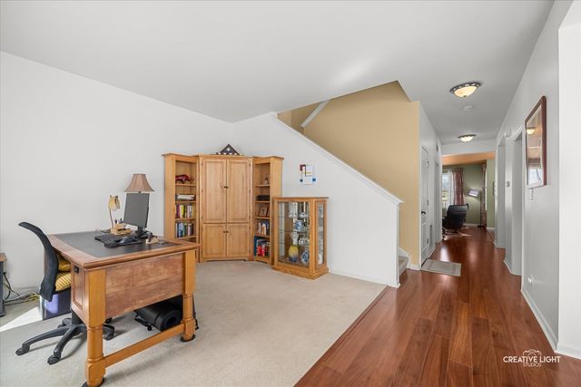 577 Cardinal Avenue, Oswego, IL 60543