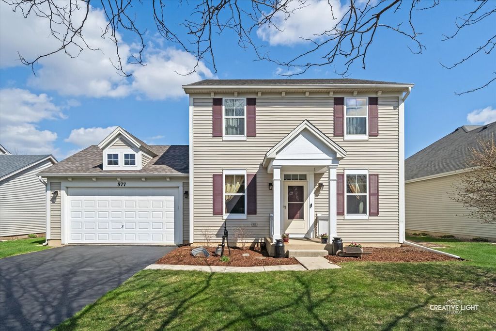 577 Cardinal Avenue, Oswego, IL 60543