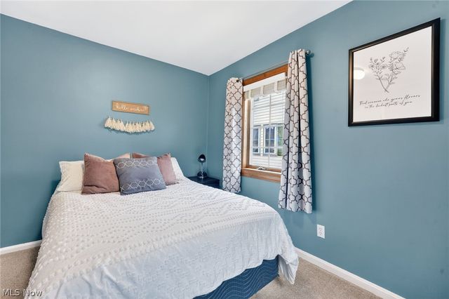 24024 E Oakland Road, Bay Village, OH 44140