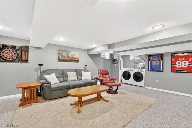 24024 E Oakland Road, Bay Village, OH 44140