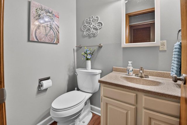 8216 48th AVENUE, Kenosha, WI 53142