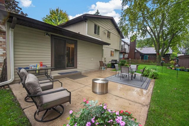 8216 48th AVENUE, Kenosha, WI 53142