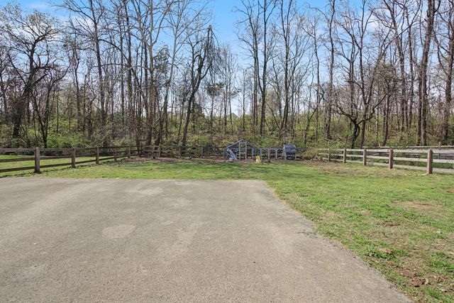 4732 Cascade Dr, Old Hickory, TN 37138