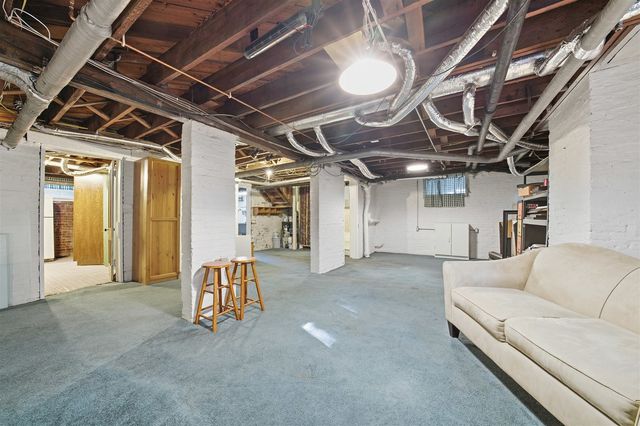 1209 N Clinton Boulevard, Bloomington, IL 61701