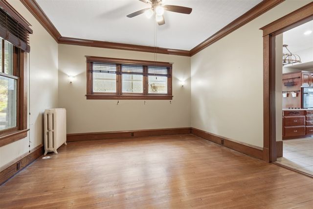 1209 N Clinton Boulevard, Bloomington, IL 61701