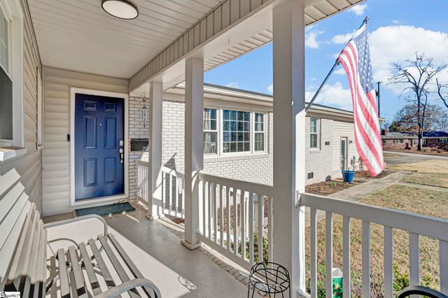 702 Valley Creek Drive, Greer, SC 29651