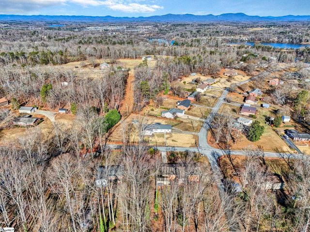 702 Valley Creek Drive, Greer, SC 29651