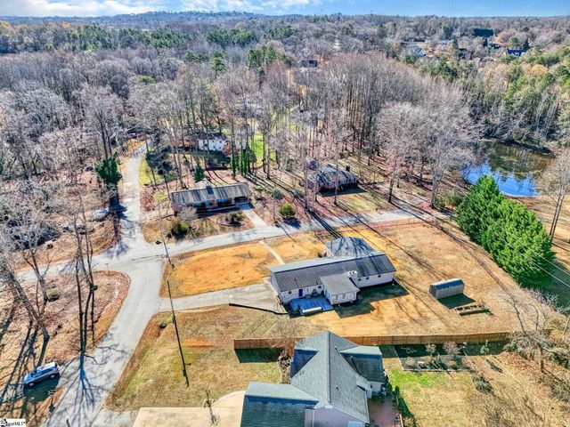 702 Valley Creek Drive, Greer, SC 29651