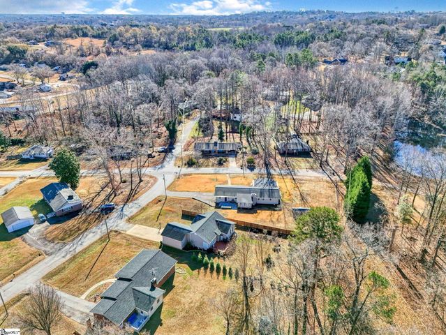 702 Valley Creek Drive, Greer, SC 29651