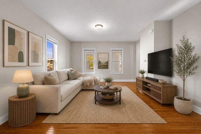 1176 Hyde Park, Boston, MA 02136