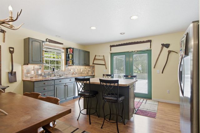 9076 108th Avenue, Vero Beach, FL 32967