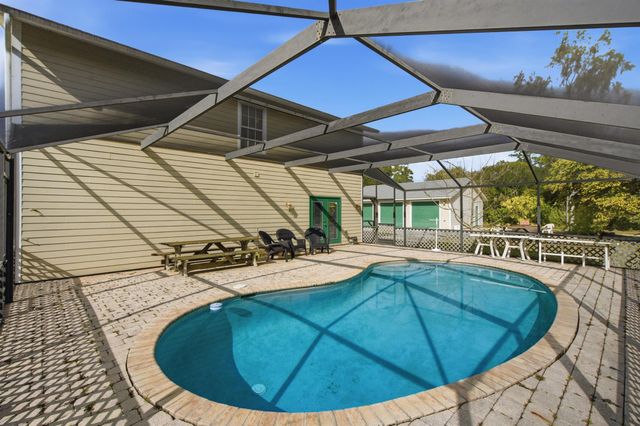 9076 108th Avenue, Vero Beach, FL 32967