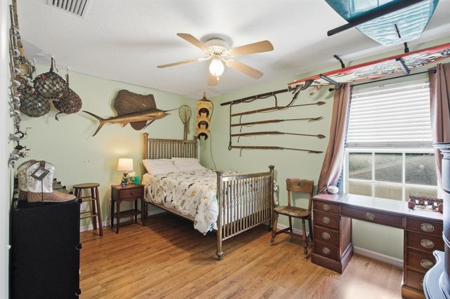 9076 108th Avenue, Vero Beach, FL 32967