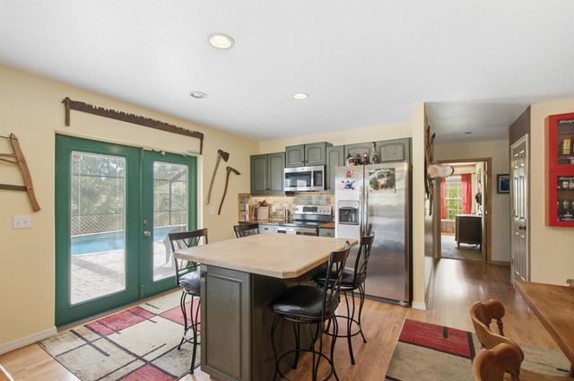 9076 108th Avenue, Vero Beach, FL 32967