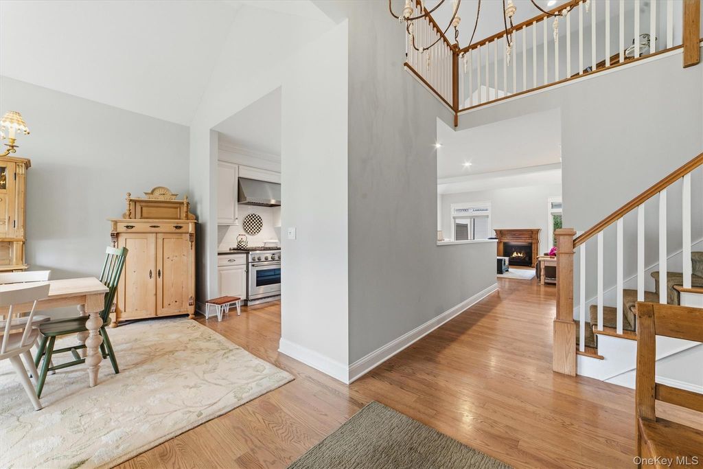 44 Spring Meadow Court, Somers, NY 10589 — photo 4