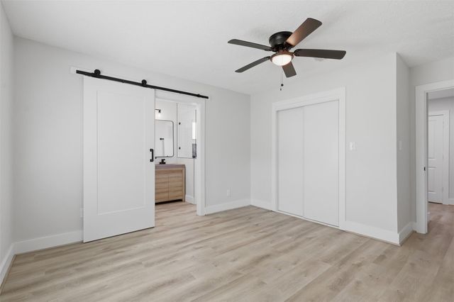 2506 Elm Hollow Street, Pearland, TX 77581
