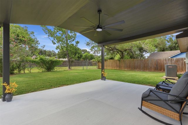 2506 Elm Hollow Street, Pearland, TX 77581