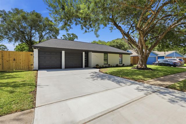 2506 Elm Hollow Street, Pearland, TX 77581
