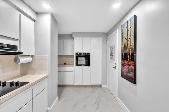 3200 NE 36th St 1610, Fort Lauderdale, FL 33308