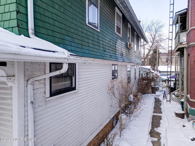 1115 N Superior Street, Toledo, OH 43604