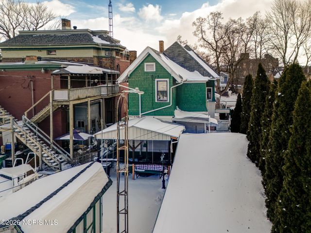 1115 N Superior Street, Toledo, OH 43604