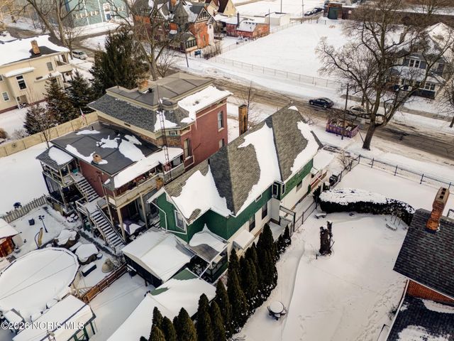 1115 N Superior Street, Toledo, OH 43604