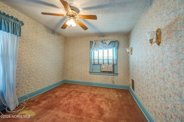 1115 N Superior Street, Toledo, OH 43604