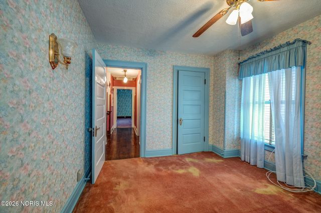 1115 N Superior Street, Toledo, OH 43604