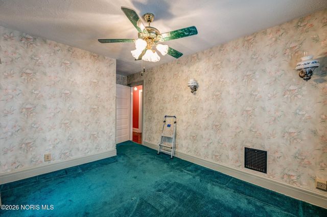 1115 N Superior Street, Toledo, OH 43604