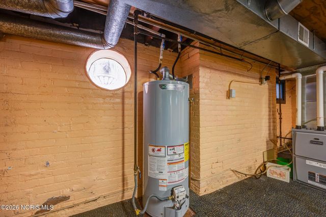 1115 N Superior Street, Toledo, OH 43604