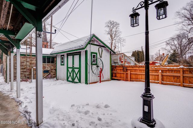 1115 N Superior Street, Toledo, OH 43604