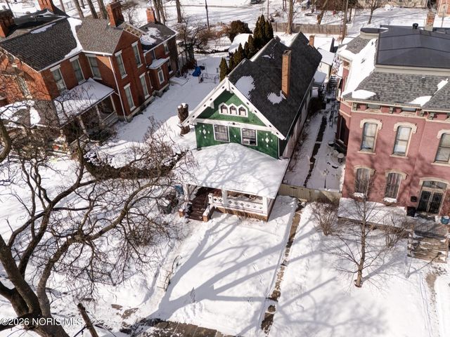 1115 N Superior Street, Toledo, OH 43604