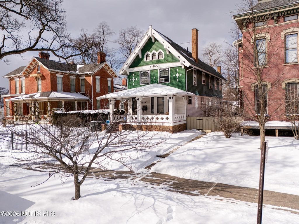 1115 N Superior Street, Toledo, OH 43604