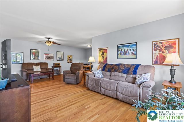 1100 Highland Street, Whitehall Twp, PA 18052