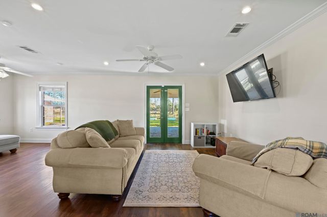 5128 Roy Ave, Greenwell Springs, LA 70739