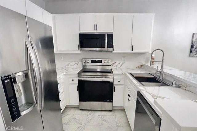 2456 Pleasant Way A, Thousand Oaks, CA 91362