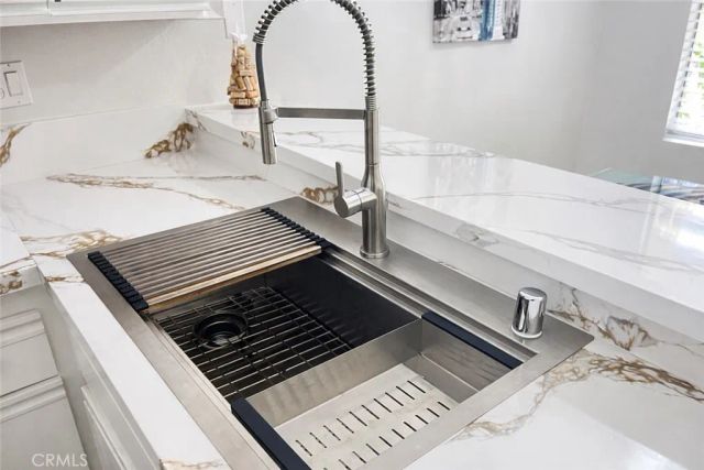 2456 Pleasant Way A, Thousand Oaks, CA 91362