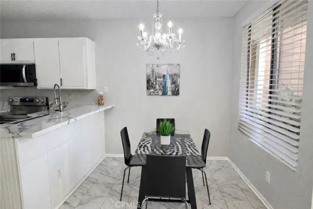 2456 Pleasant Way A, Thousand Oaks, CA 91362