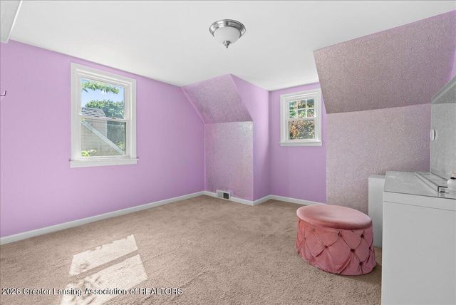 617 Irvington Avenue, Lansing, MI 48910