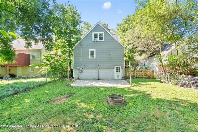 617 Irvington Avenue, Lansing, MI 48910
