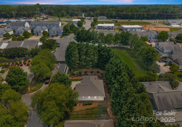 110 Whitehall Drive, Mooresville, NC 28117