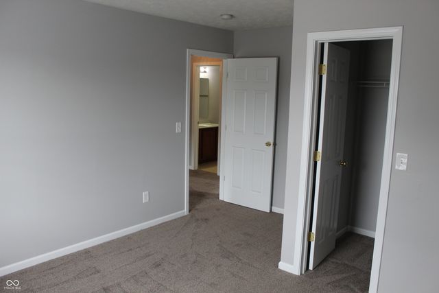 6455 Enclave Boulevard, Greenwood, IN 46143