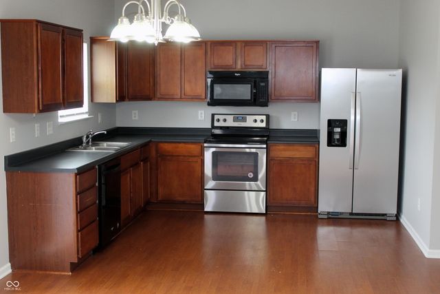 6455 Enclave Boulevard, Greenwood, IN 46143